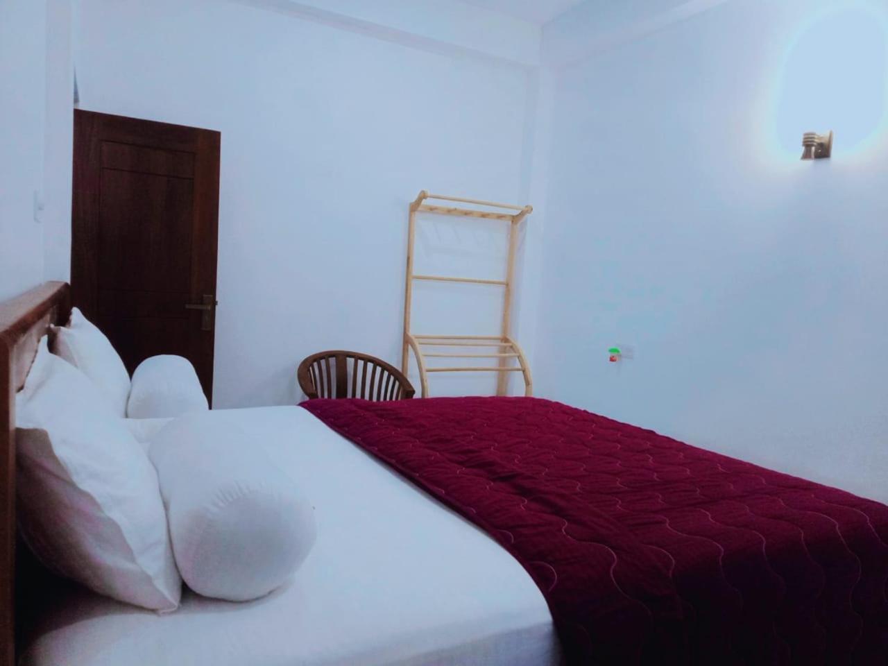 היקדואה Blue Whales Hotel מראה חיצוני תמונה