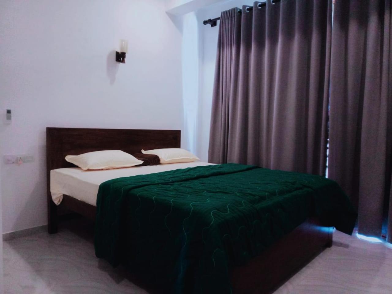 היקדואה Blue Whales Hotel מראה חיצוני תמונה