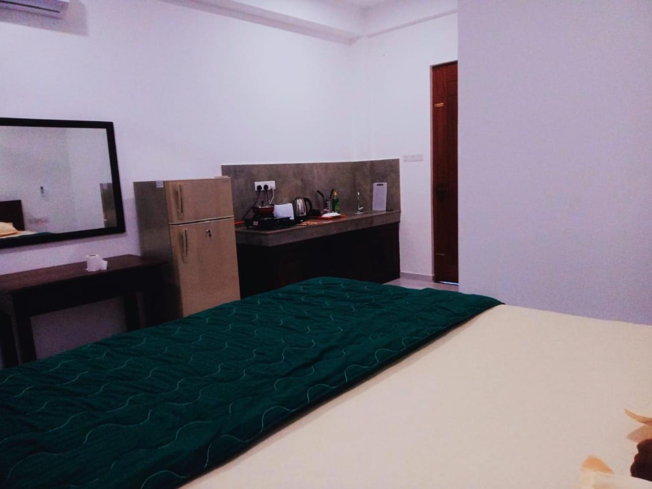 היקדואה Blue Whales Hotel מראה חיצוני תמונה