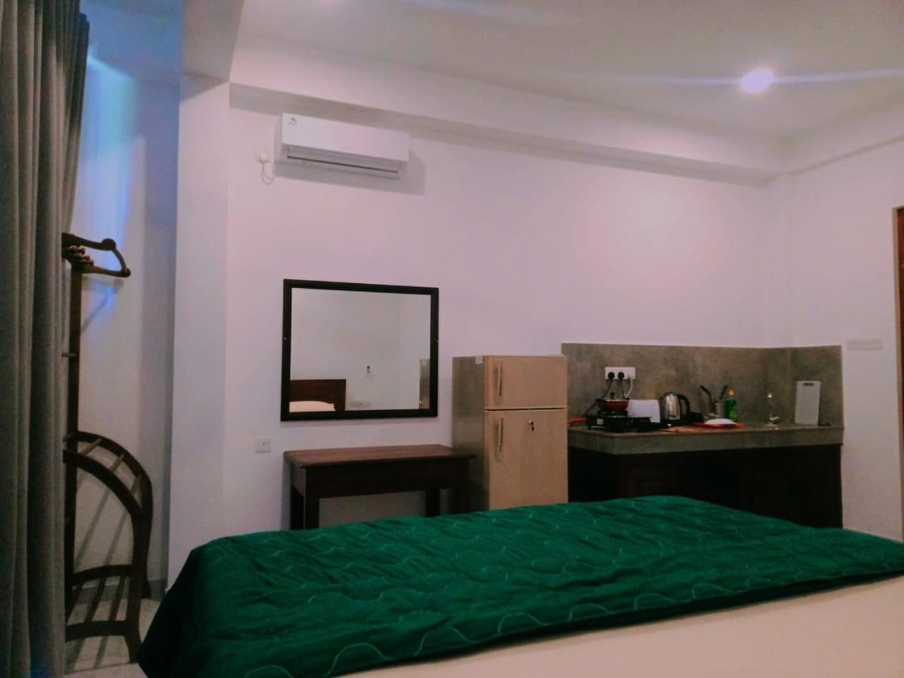 היקדואה Blue Whales Hotel מראה חיצוני תמונה