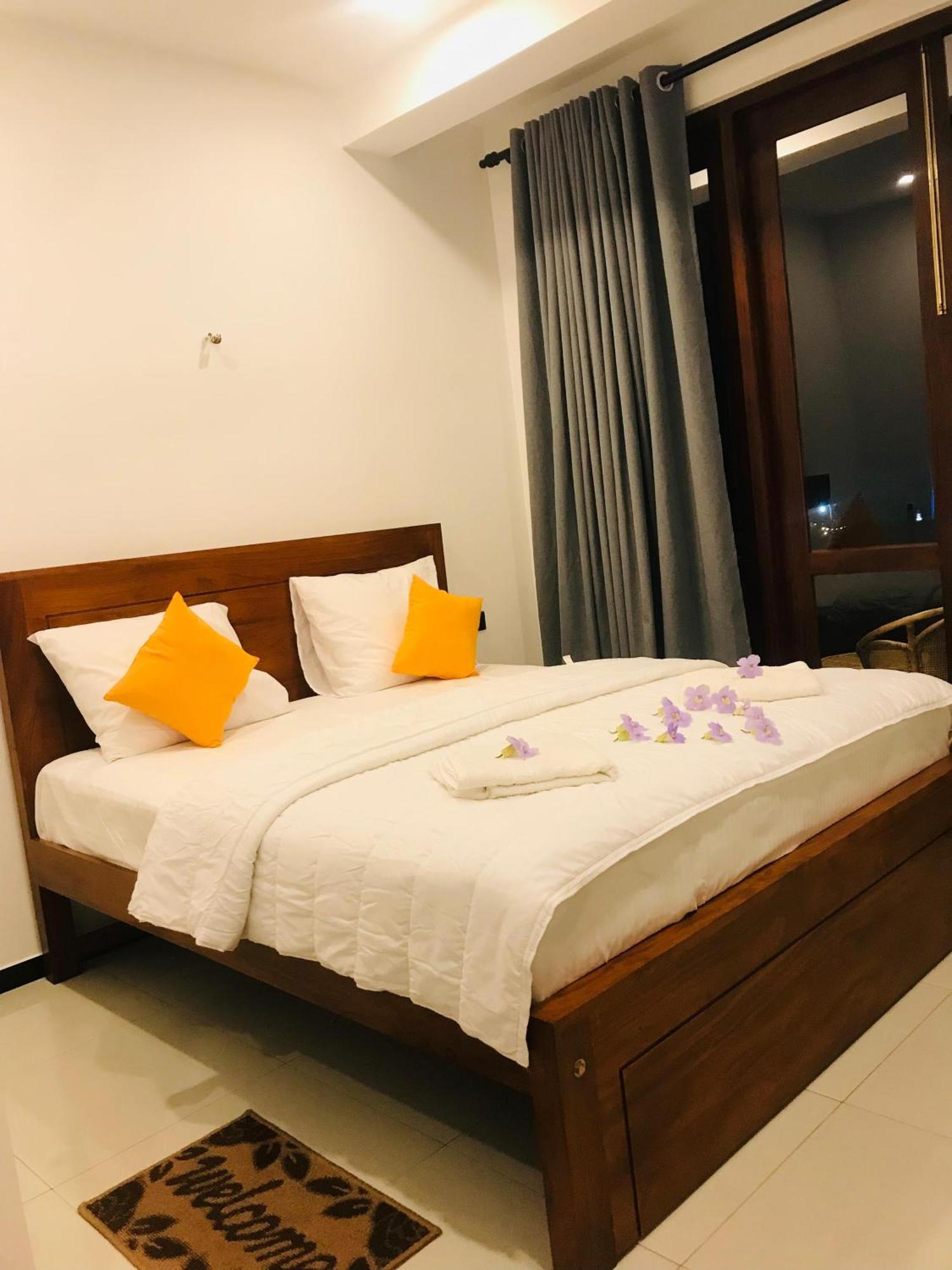 היקדואה Blue Whales Hotel מראה חיצוני תמונה