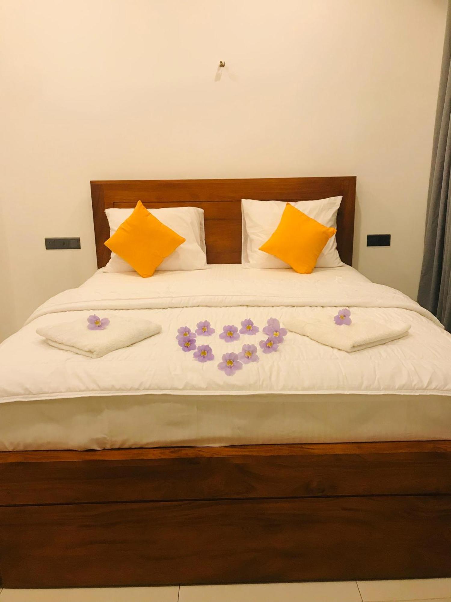 היקדואה Blue Whales Hotel מראה חיצוני תמונה