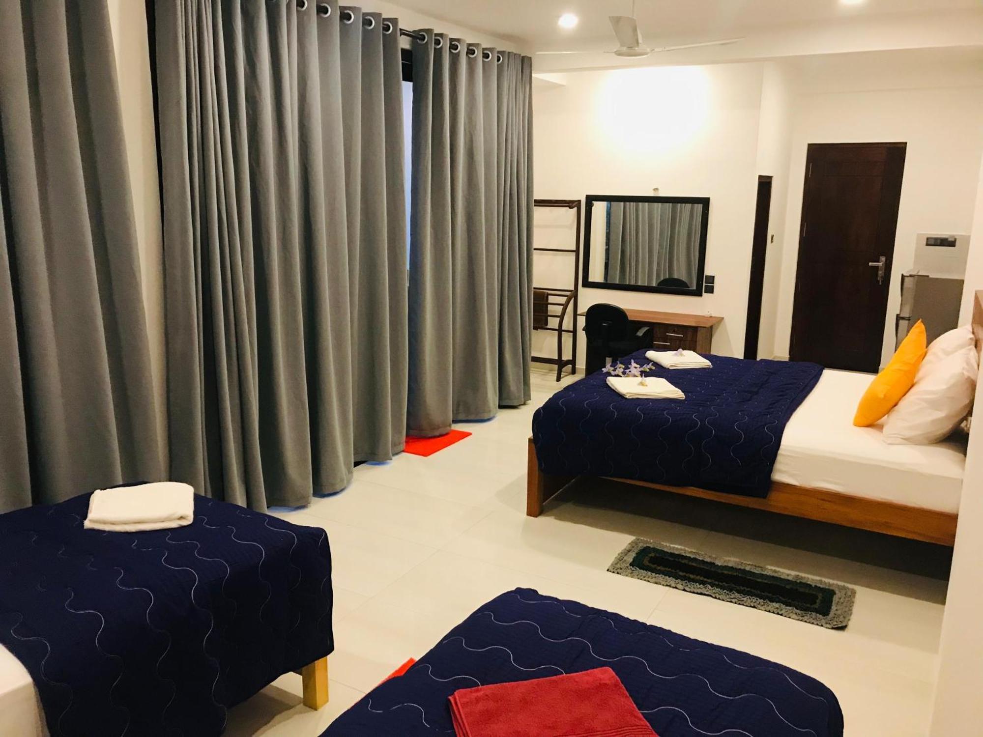 היקדואה Blue Whales Hotel מראה חיצוני תמונה