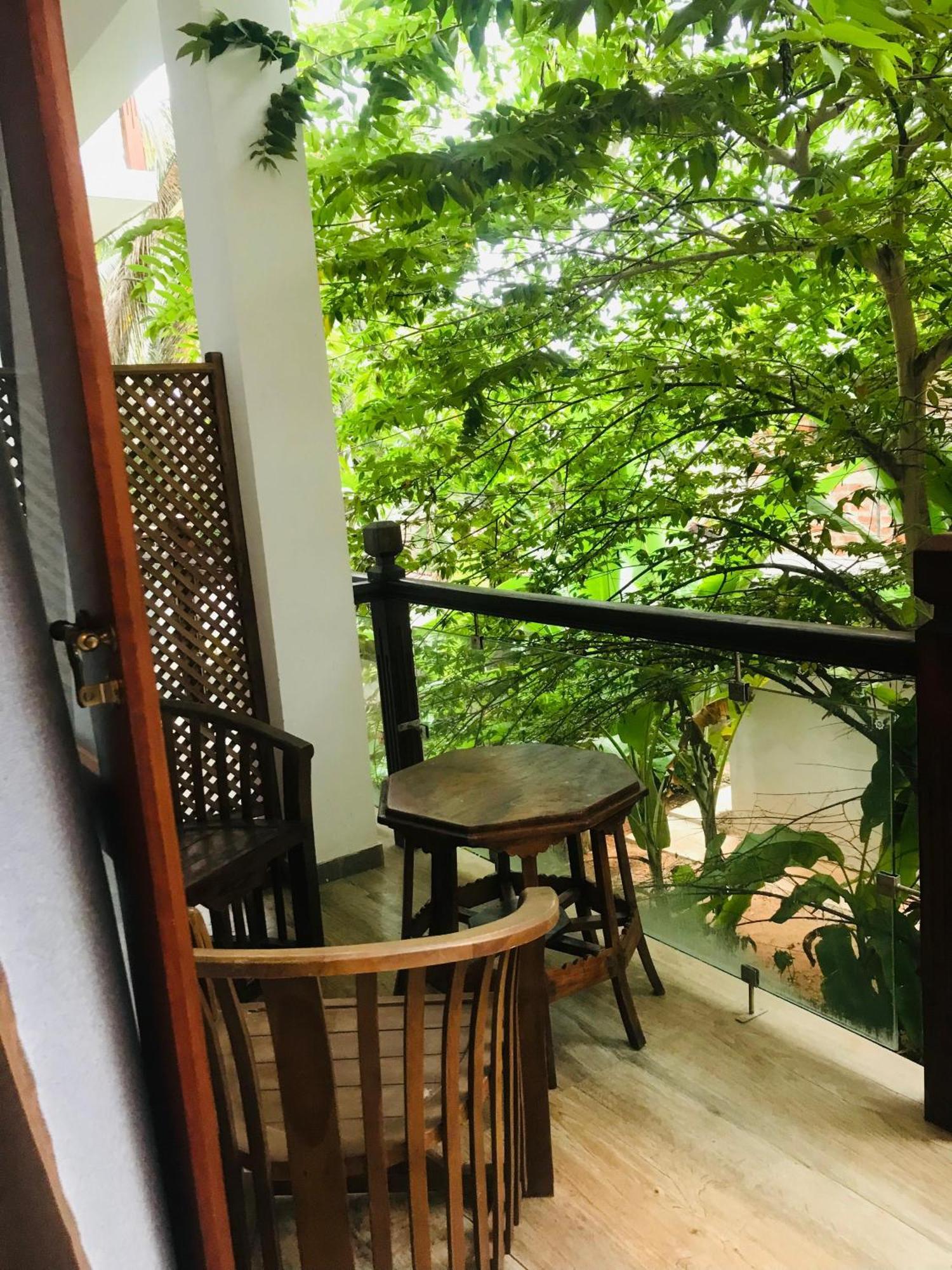 היקדואה Blue Whales Hotel מראה חיצוני תמונה