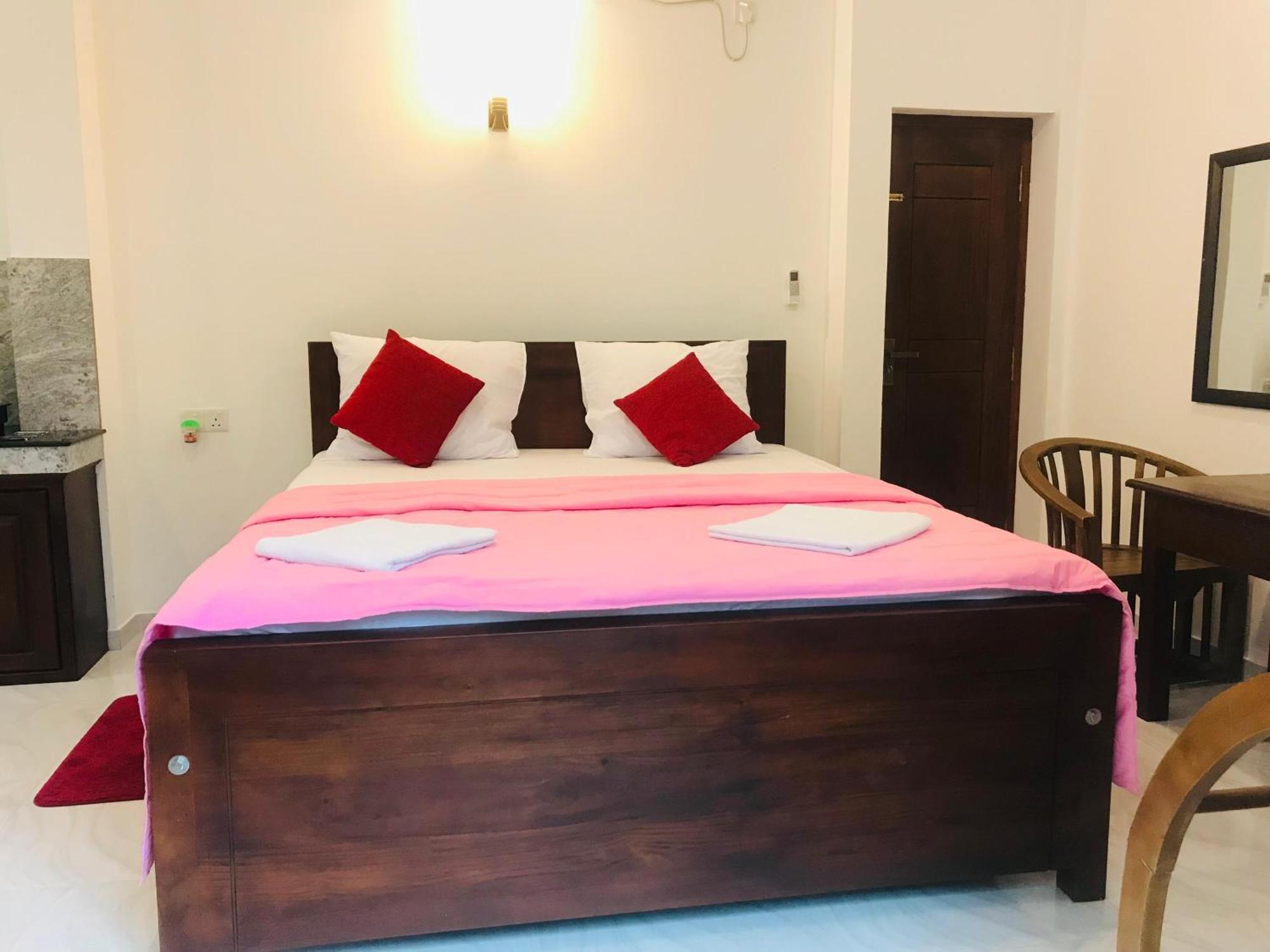 היקדואה Blue Whales Hotel מראה חיצוני תמונה