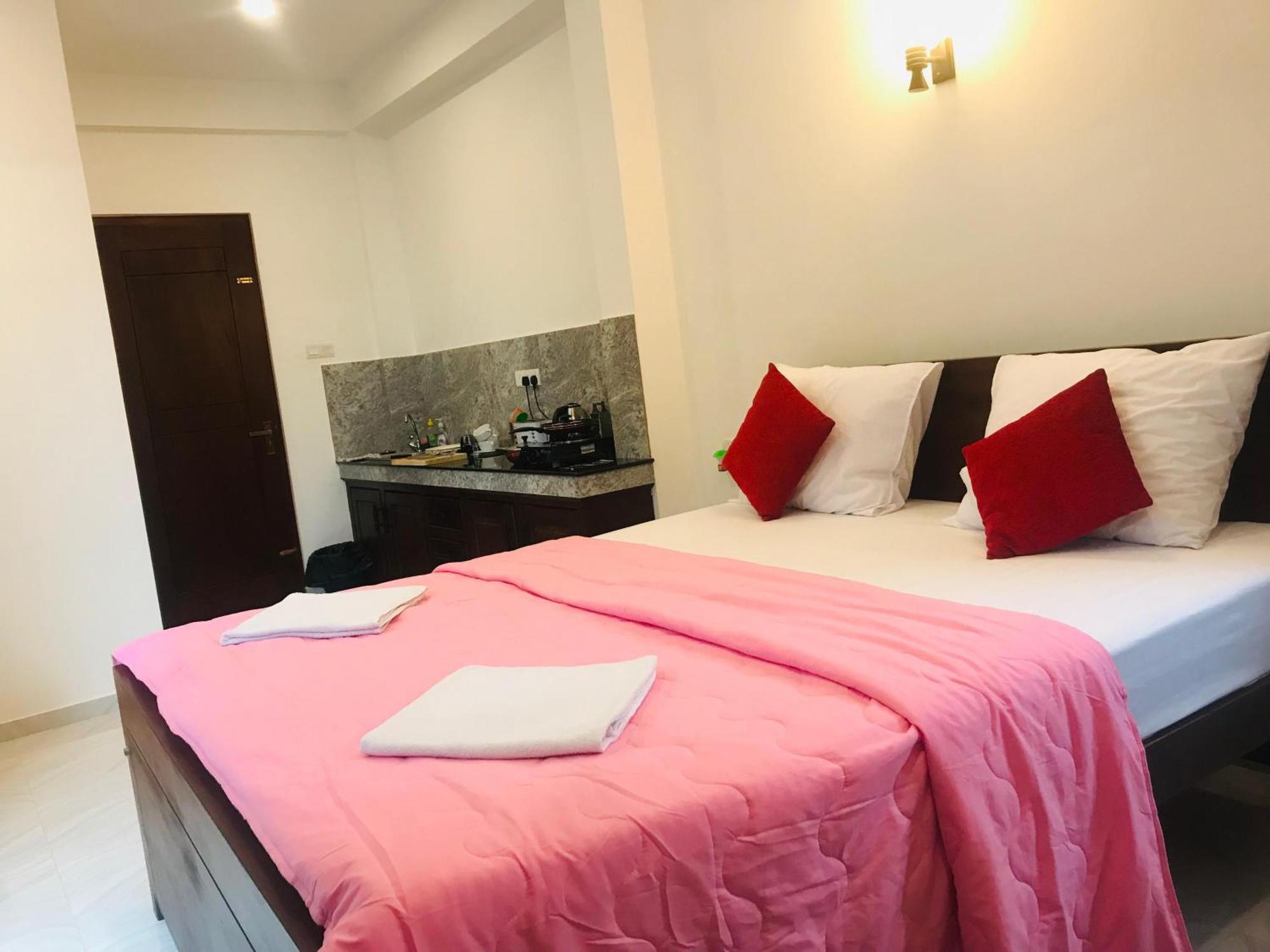 היקדואה Blue Whales Hotel מראה חיצוני תמונה